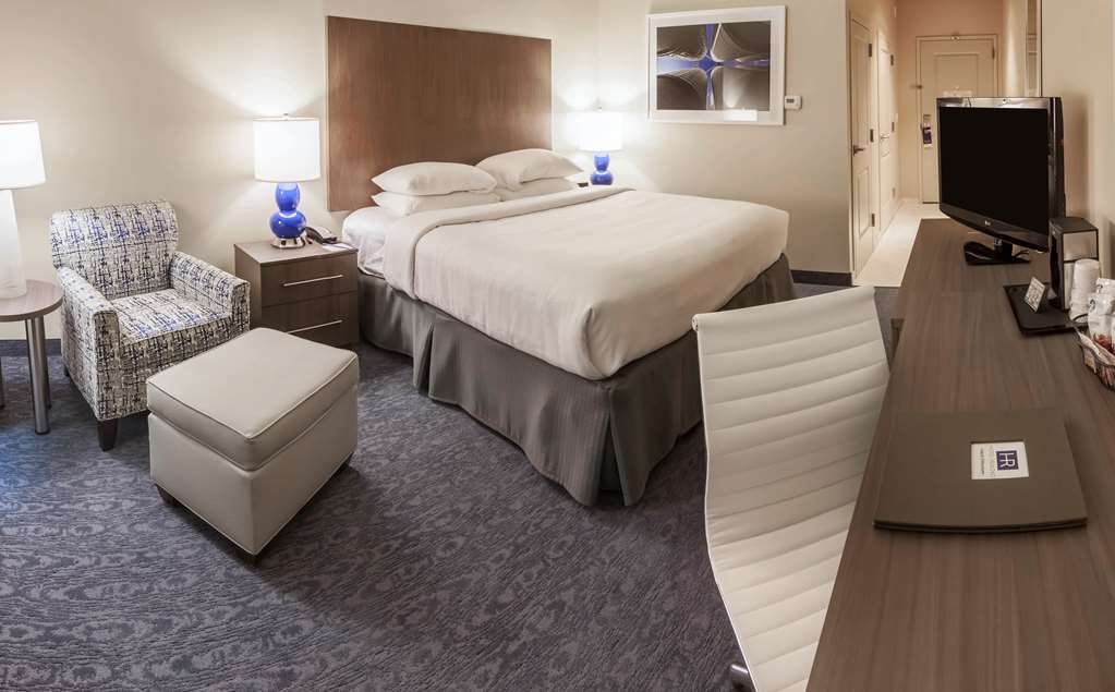Guest room
