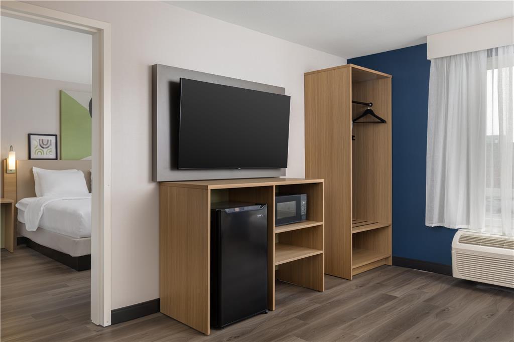 Images Spark by Hilton Woodstock