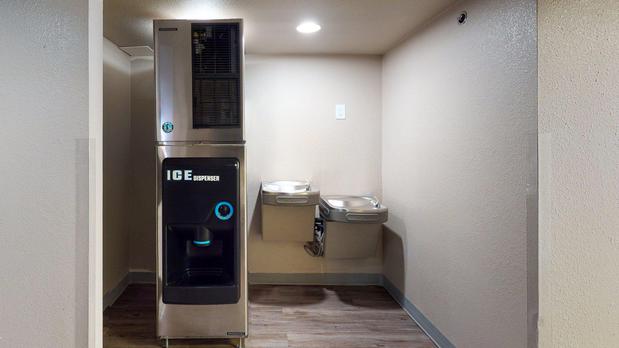 Images voco College Station Aggieland by IHG