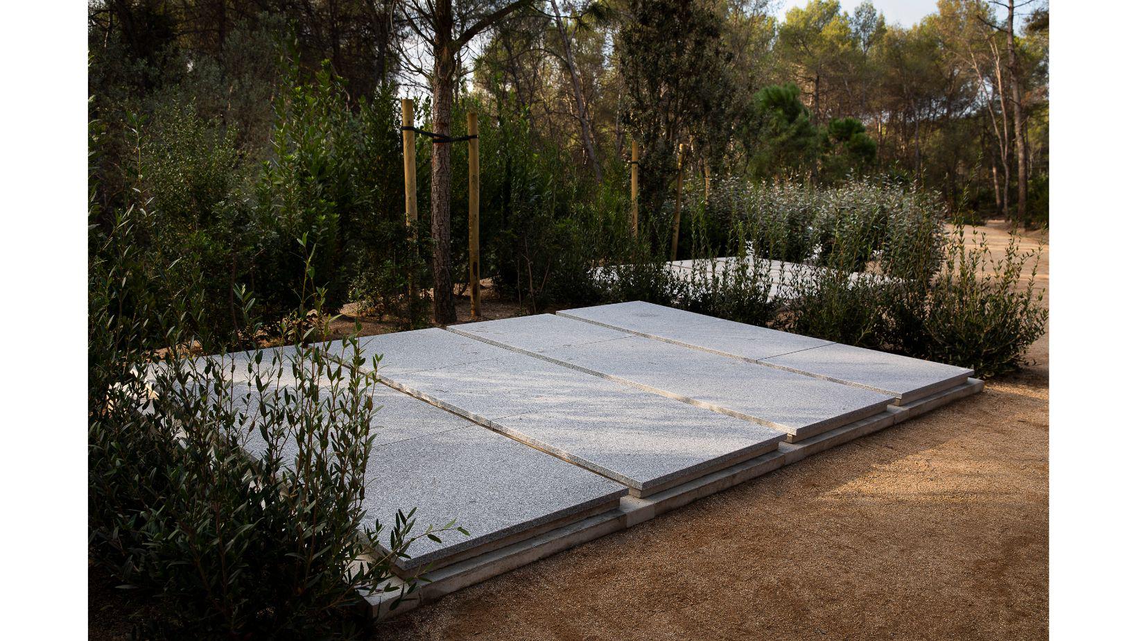 Cementiri Comarcal Roques Blanques 140