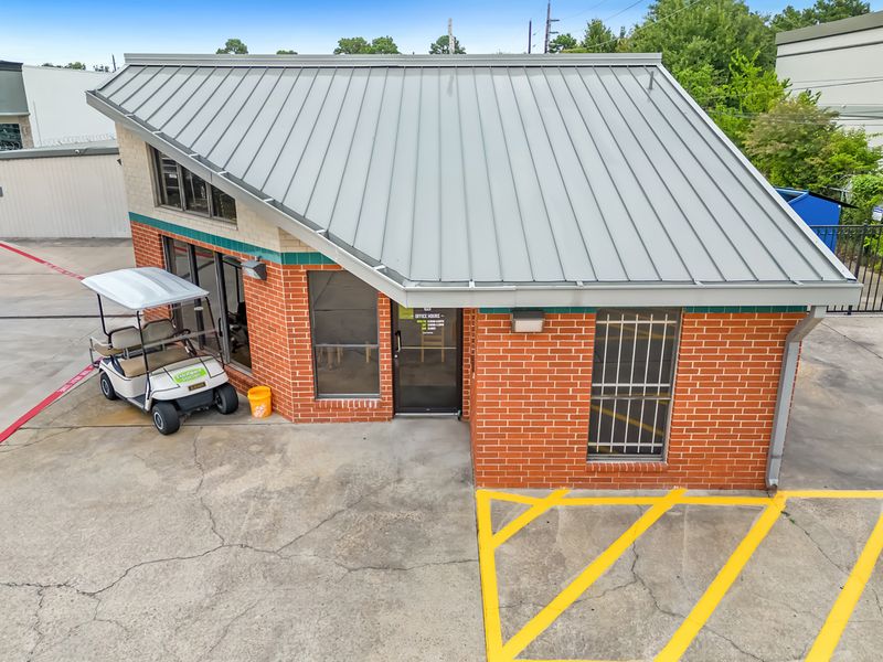 Images Extra Space Storage