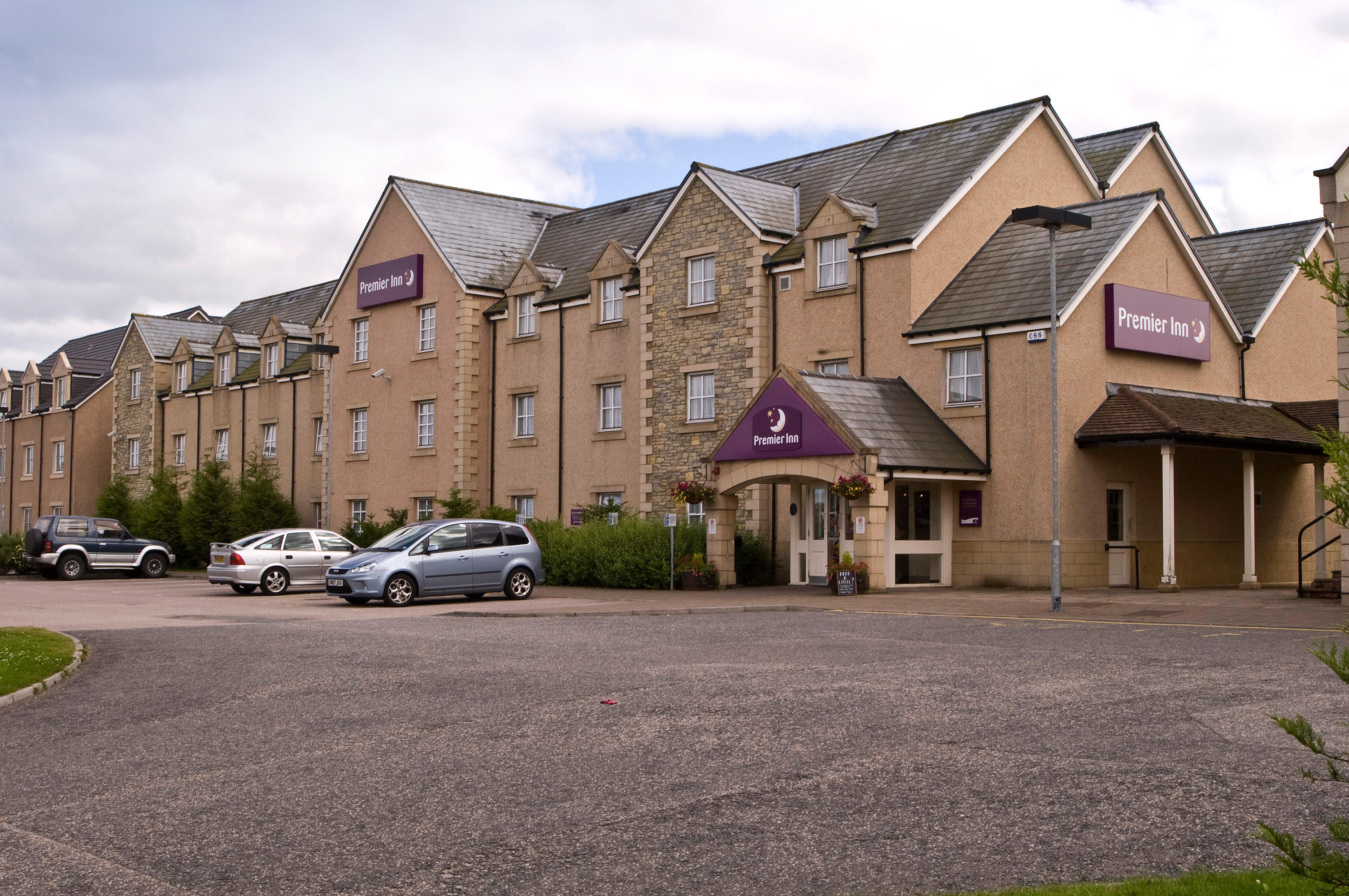 Images Premier Inn Aberdeen (Westhill) hotel