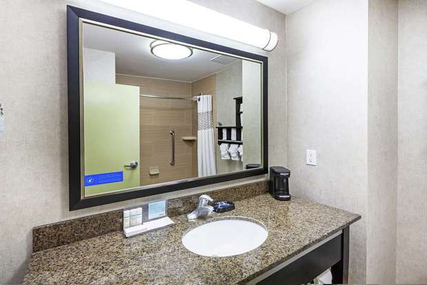 Images Hampton Inn & Suites Houston/League City