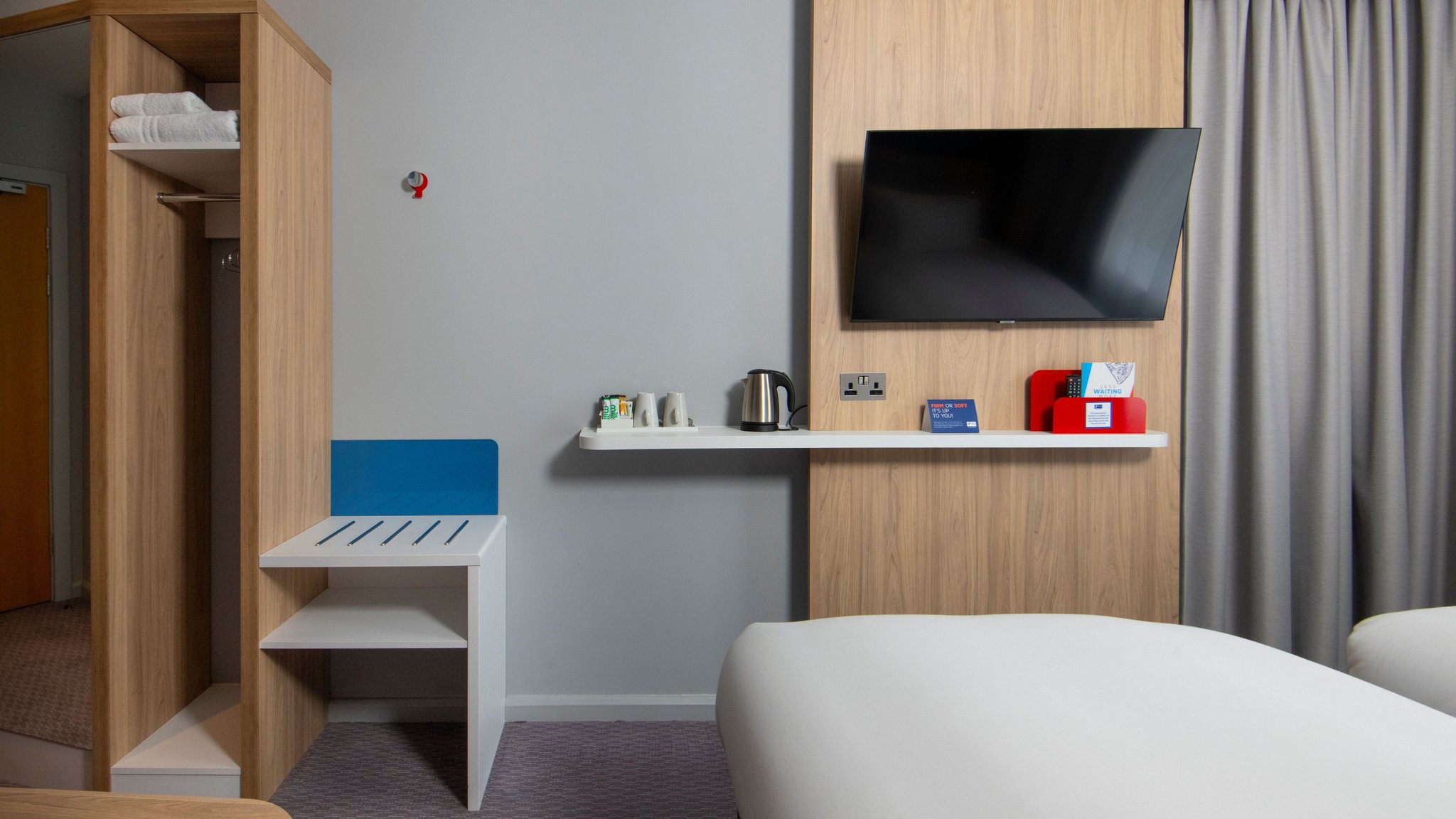 Images Holiday Inn Express Burton Upon Trent by IHG