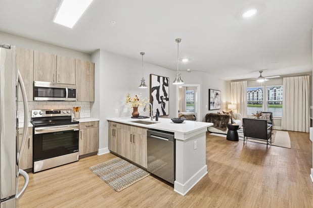 Images The Beacon at 331 Apartments