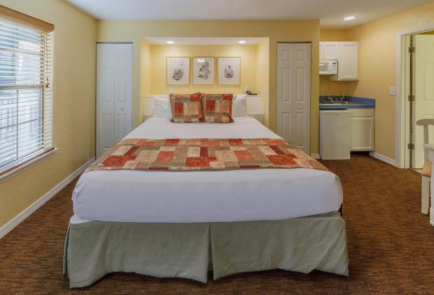 Images Holiday Inn Club Vacations Piney Shores Resort Lake Conroe