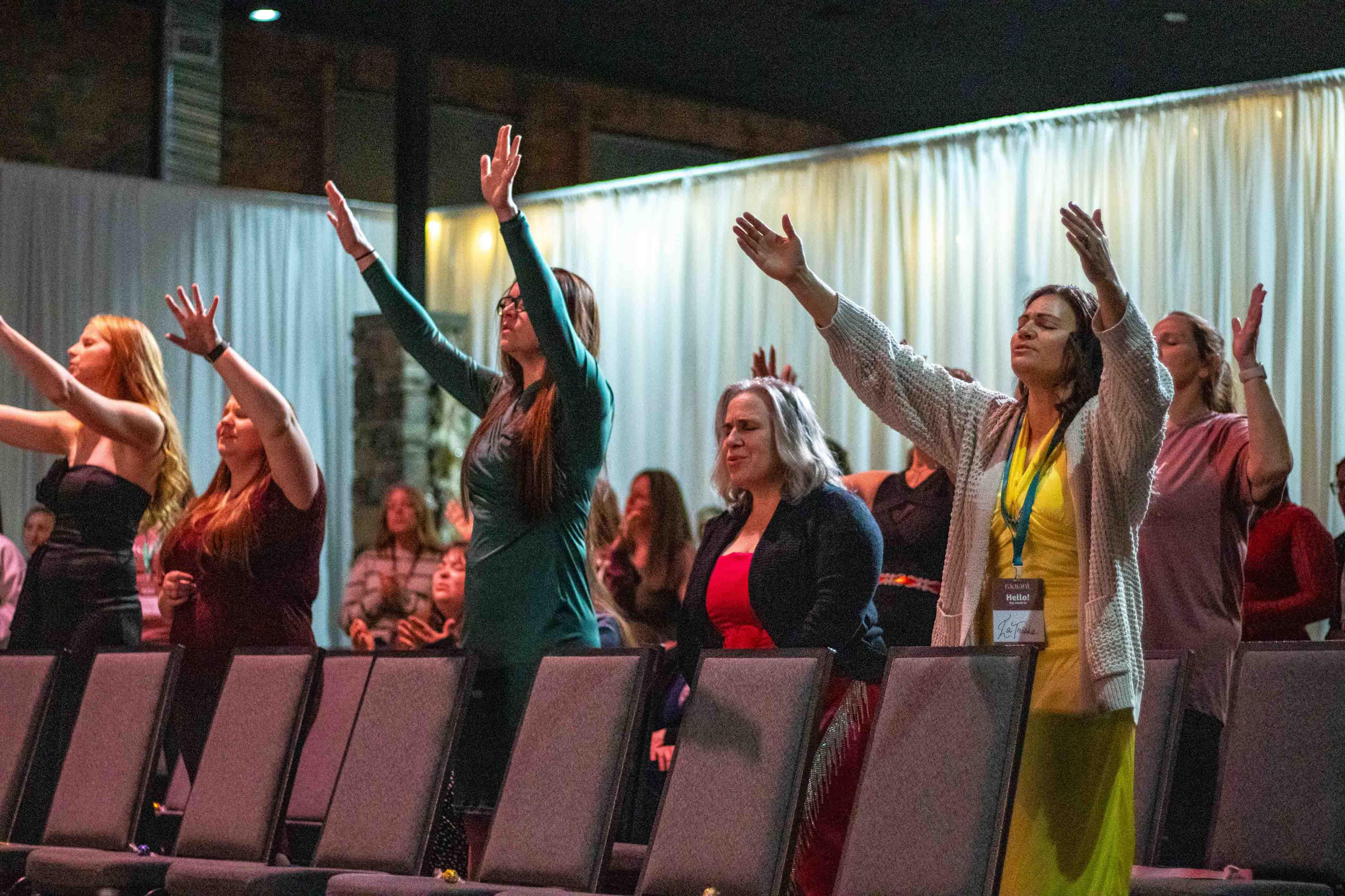 Radiant Women's Conference worship
