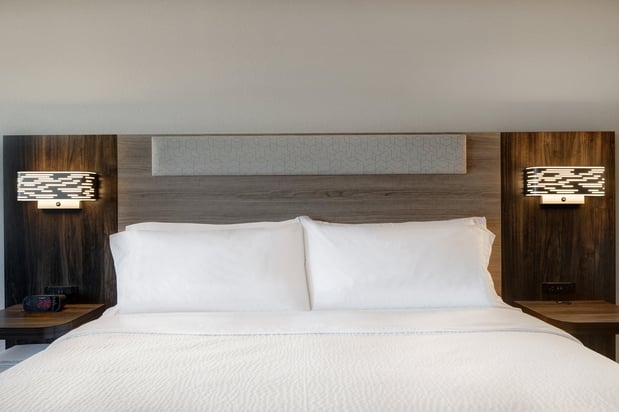 Images Holiday Inn Express & Suites Ontario - Chino Hills by IHG