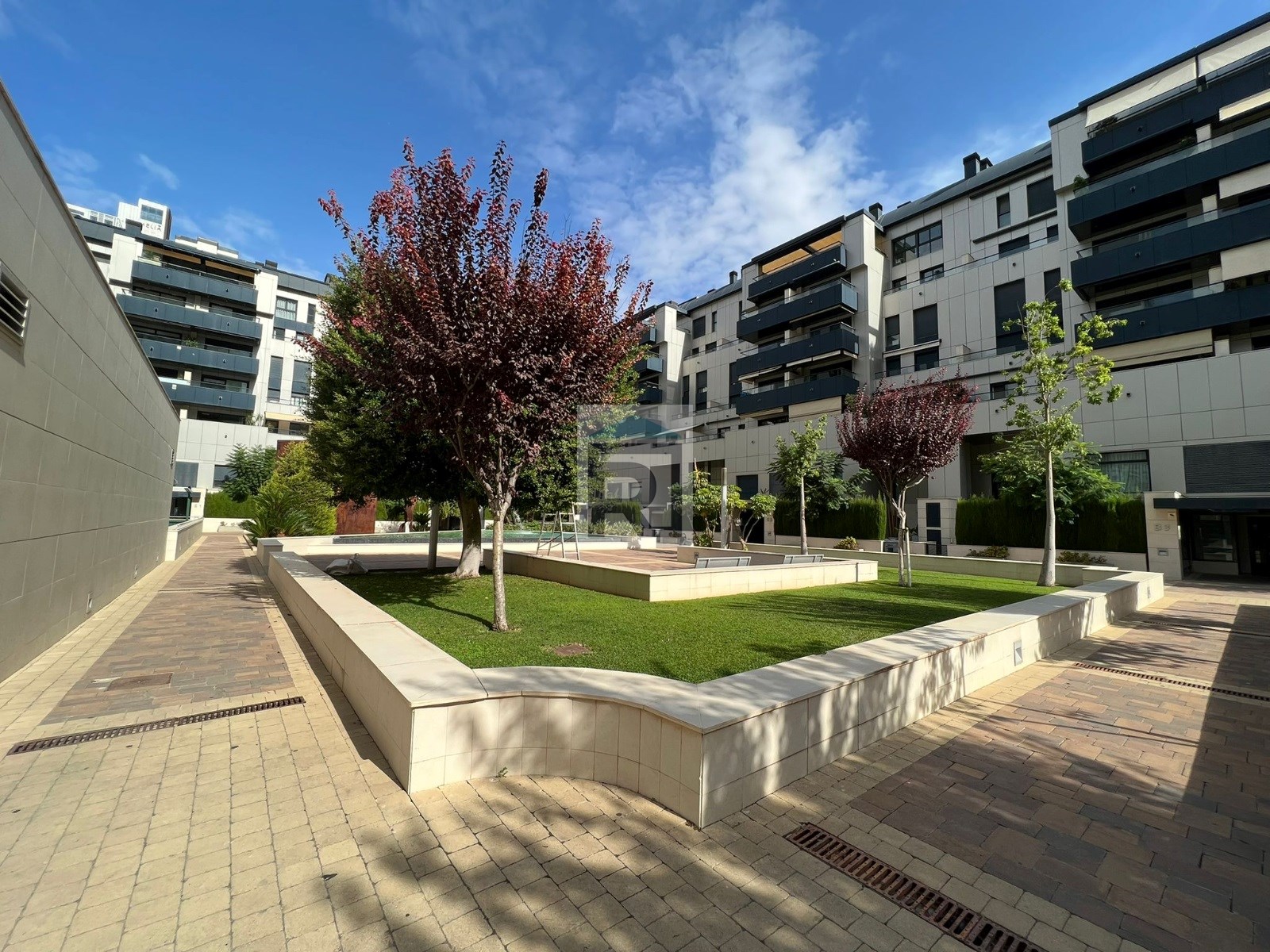 Images Real Urbe Servicios Inmobiliarios