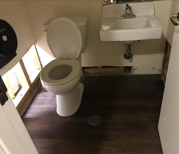 This home had a toilet supply line break and flood the bathroom. Our team responded quickly to clean SERVPRO of Layton/Kaysville Layton (385)528-0090
