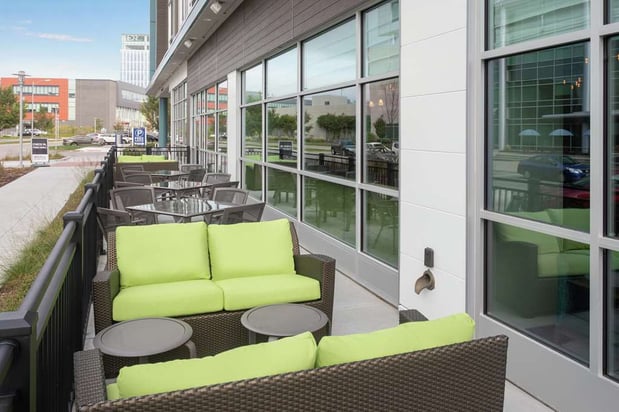 Images Hilton Garden Inn Omaha Aksarben Village
