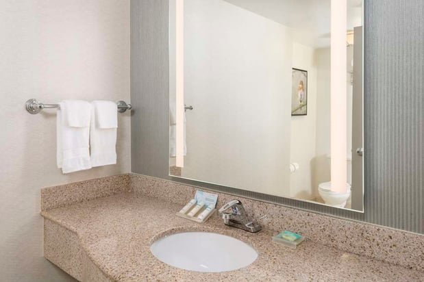 Images Hilton Garden Inn Scottsdale North/Perimeter Center