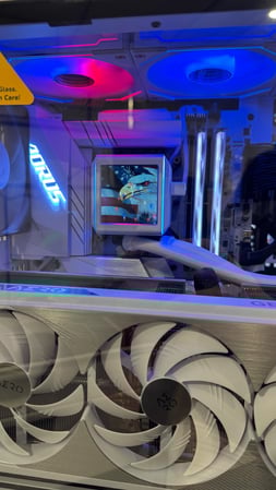 Images Evolution Gaming and Repair