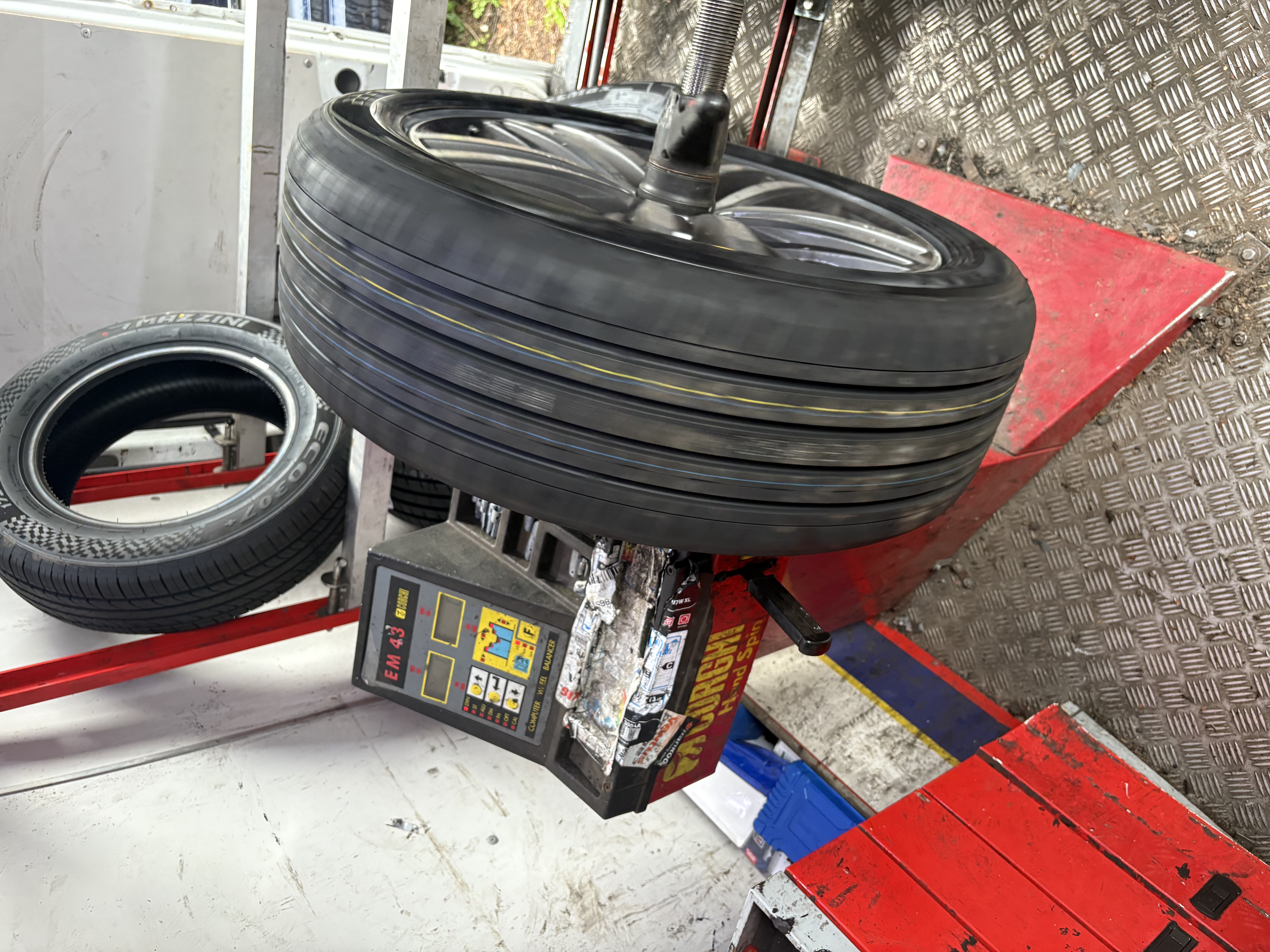 Tyre Fitting, Wheel Alignment, Puncture Repair, Tyre Balancing, Tyre Replacement, Tyre Services Limerick, 24-Hour Tyre Service, Professional Mobile Tyre Replacement In Limerick