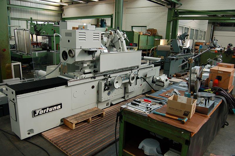 Edmund Albert - alba - GmbH Lehren- und Vorrichtungsbau, Daimlerstr. 12 in Aschaffenburg