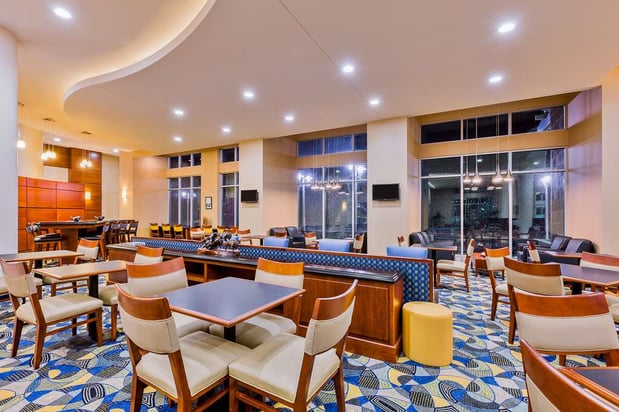 Images Hampton Inn & Suites Downtown Owensboro/Waterfront