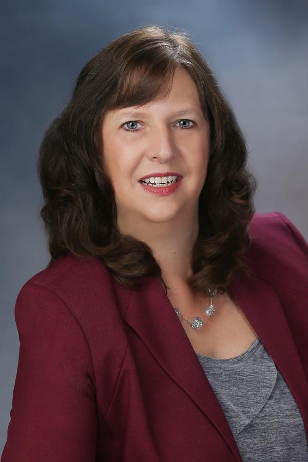 Edward Jones - Financial Advisor: Darlene M Knudson, AAMS™ Billings (406)652-3501