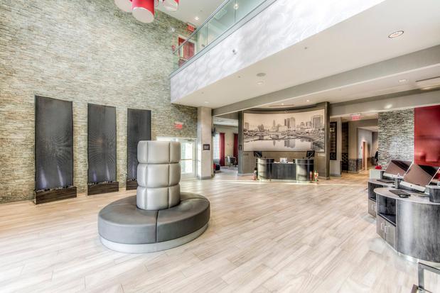 Images Staybridge Suites Columbus OSU-Medical Center by IHG