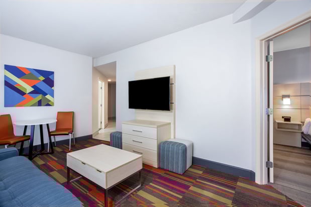 Images Holiday Inn Express & Suites Orlando - International Drive by IHG