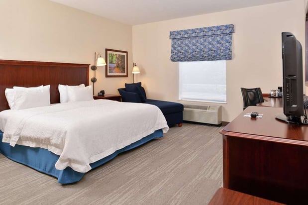 Images Hampton Inn Harrisonburg - South