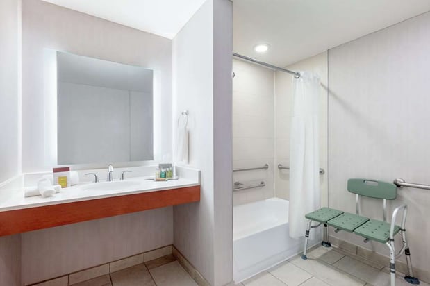 Images DoubleTree by Hilton Hotel Atlanta Airport