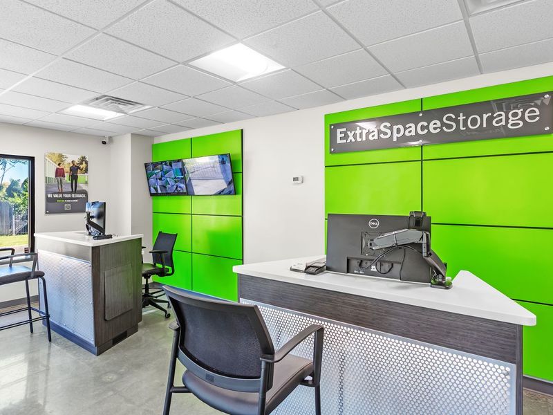 Office - Extra Space Storage at 110 Saxon Ave, Bay Shore, NY 11706