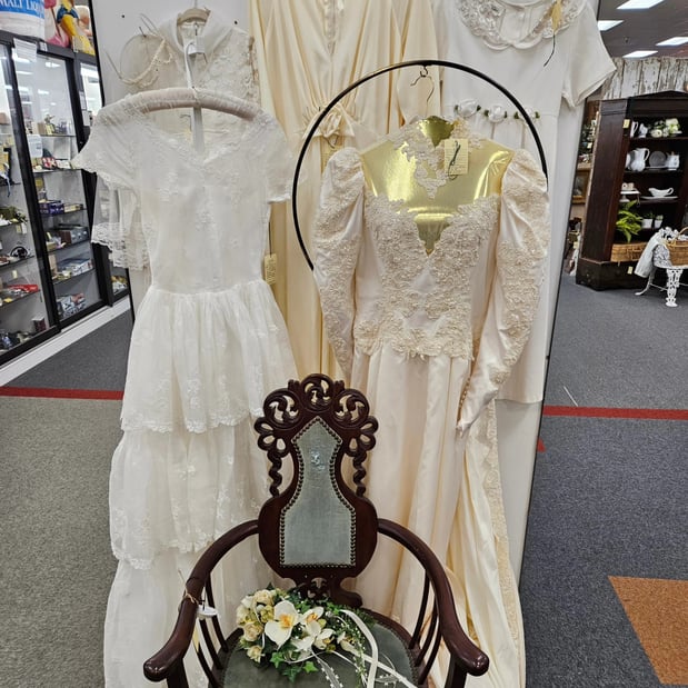Images Ohio Valley Antique Mall