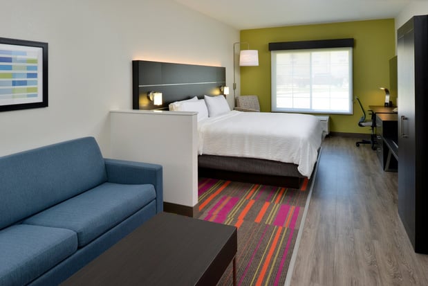 Images Holiday Inn Express & Suites Carthage by IHG