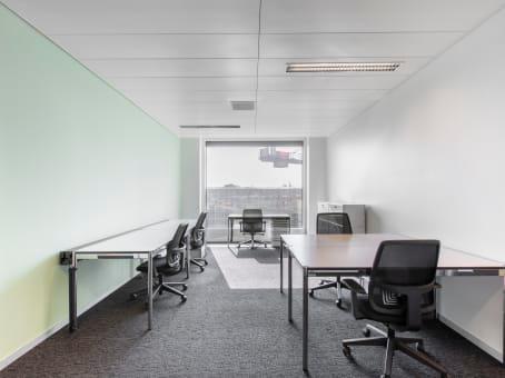 Zürich, Flughafen, Hotelstrasse 1 in Zürich