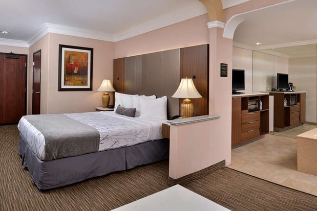 Images Best Western Plus Suites Hotel - Los Angeles LAX Airport