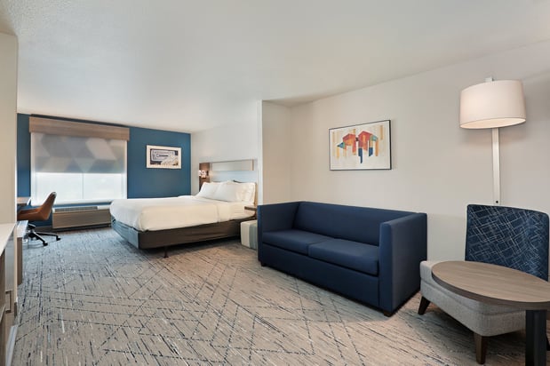 Images Holiday Inn Express & Suites Milwaukee-New Berlin by IHG