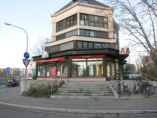 Bären-Apotheke am Basler Tor, Christoph-Mang-Straße 18-20 in Freiburg