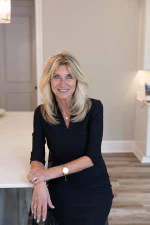 Images Ed Noschese and Kim Rostron Team - The Best Agents Ever, LLC
