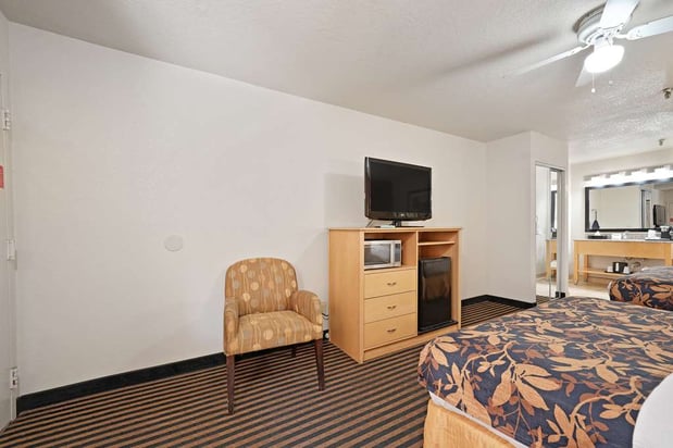Images Best Western Plus Executive Inn & Suites