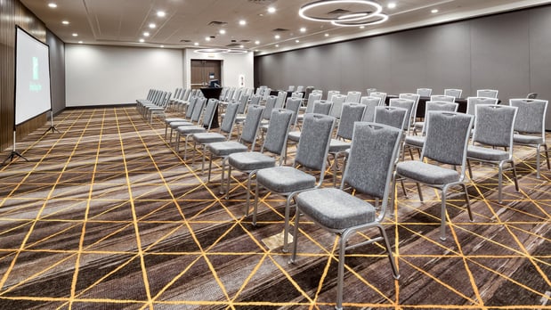 Images Holiday Inn Nashville Airport by IHG