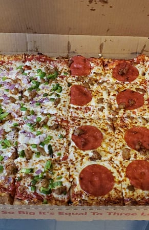 Images Snappy Tomato Pizza
