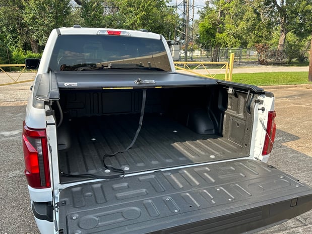 Images Future Trucks Retail Outlet - Truck Accessories, Bed Caps & Suspension