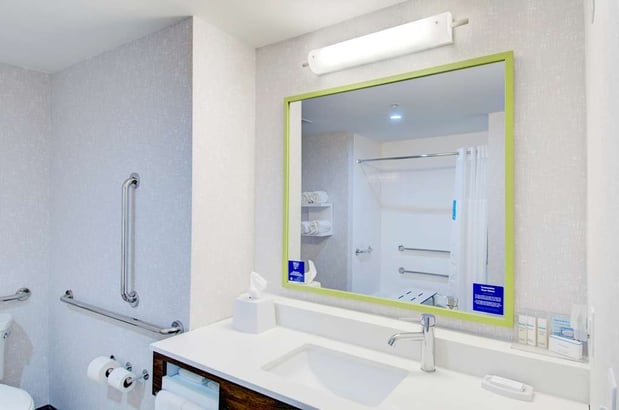 Images Hampton Inn & Suites Portland West