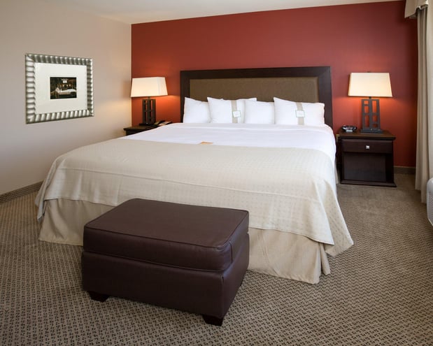 Images Holiday Inn & Suites Bakersfield by IHG