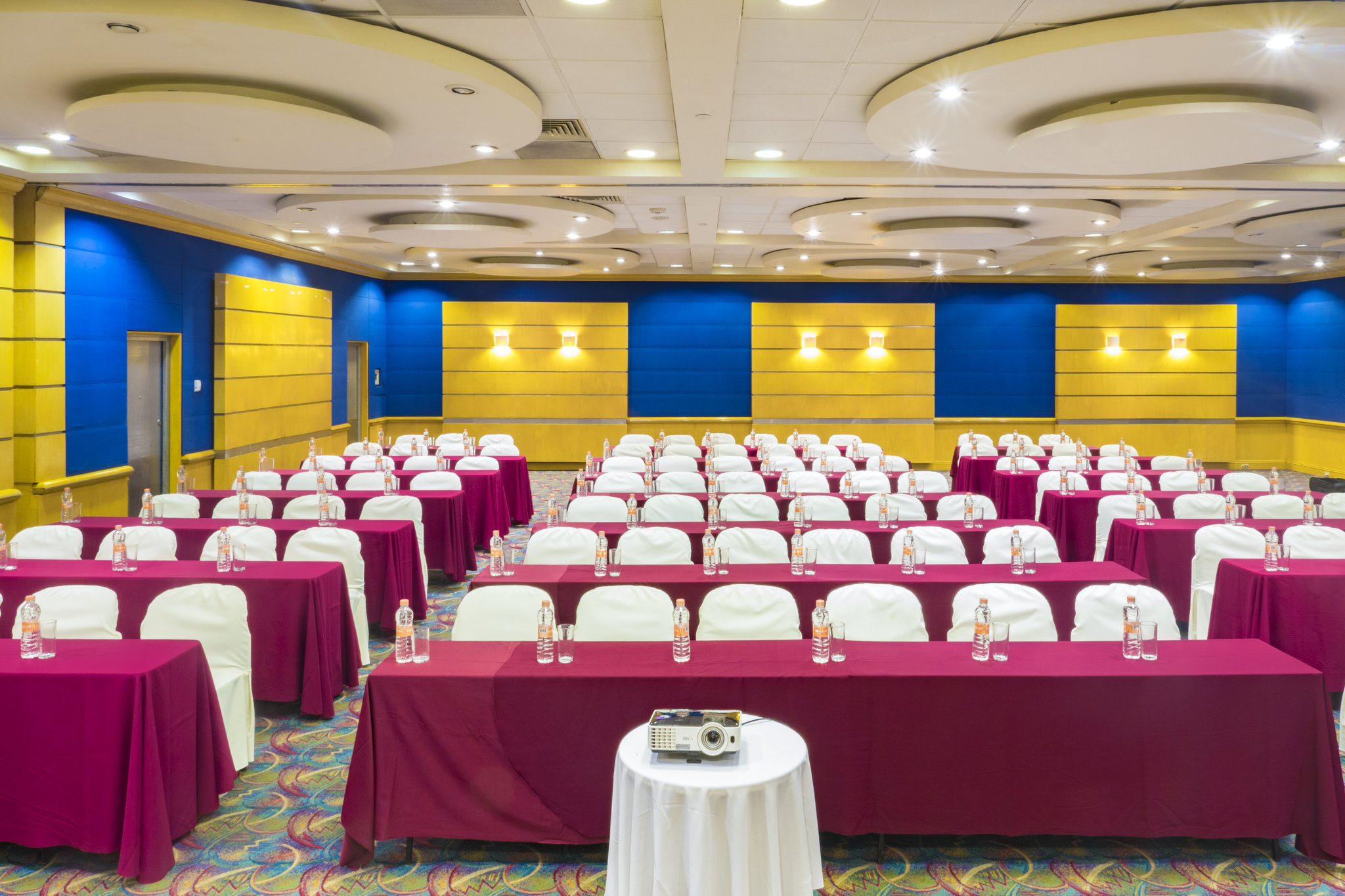 Images Holiday Inn Monterrey-Parque Fundidora by IHG