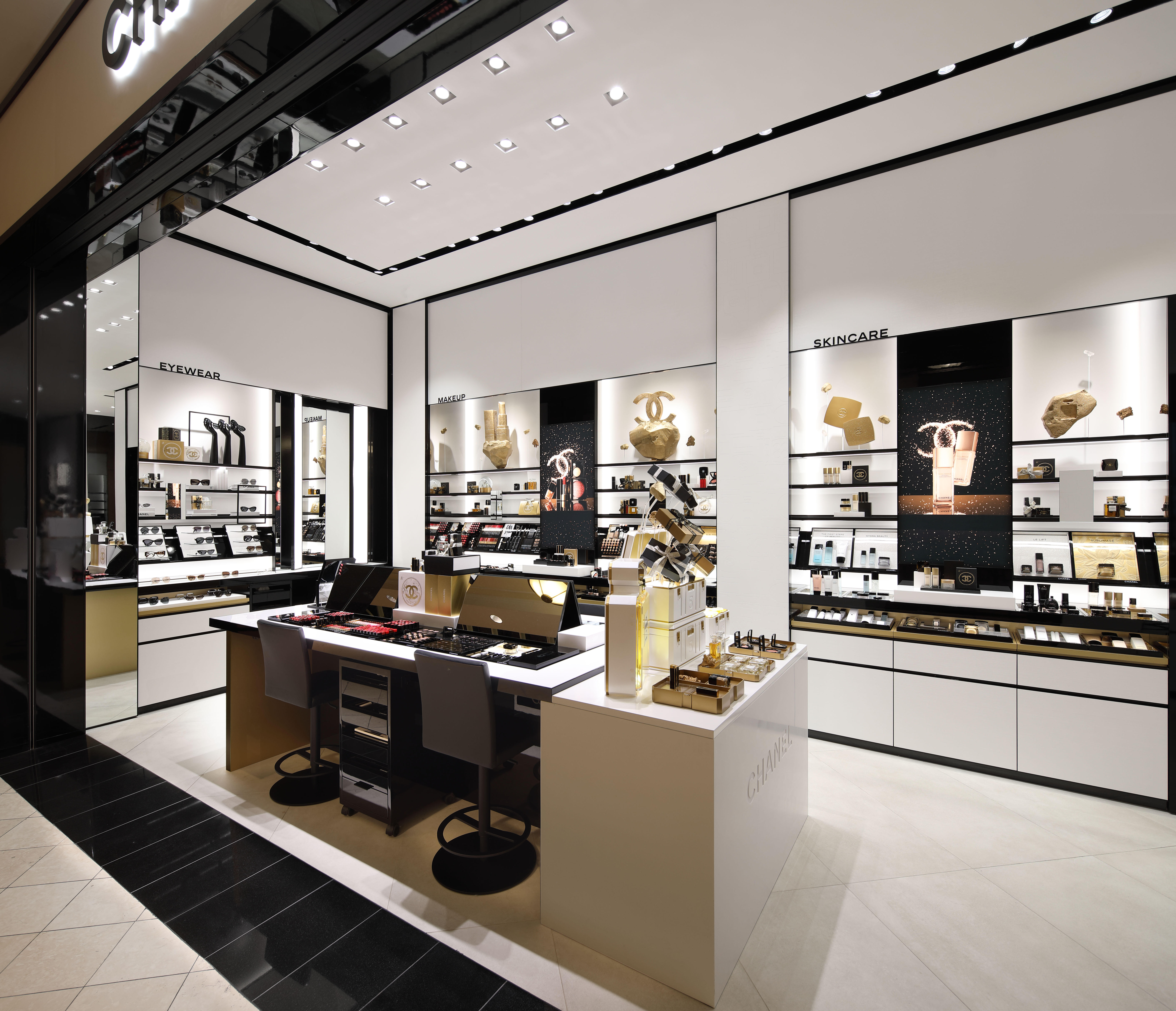 First look at Chanel Burlington Arcade - the beauty boutique -  DisneyRollerGirl