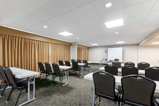 Images Best Western Plus Midwest Inn