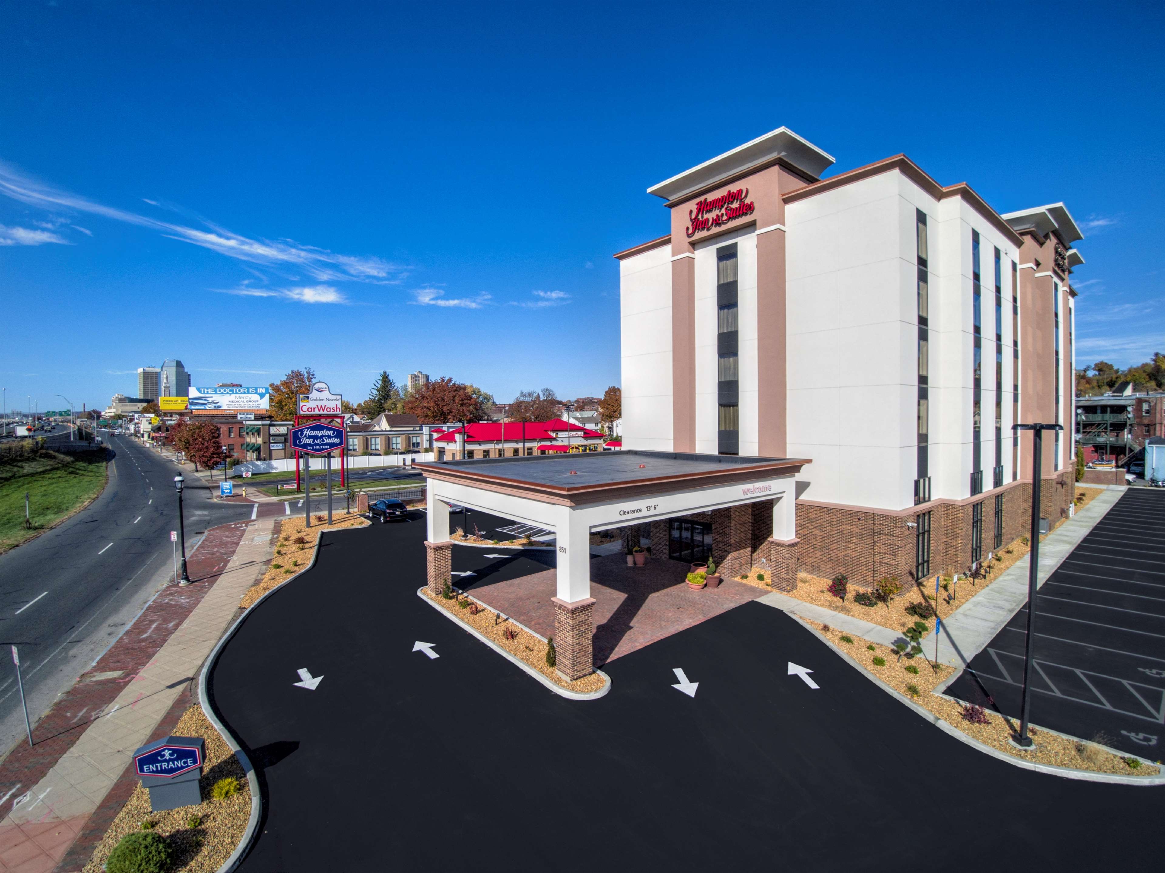 Hampton Inn & Suites Springfield/Downtown