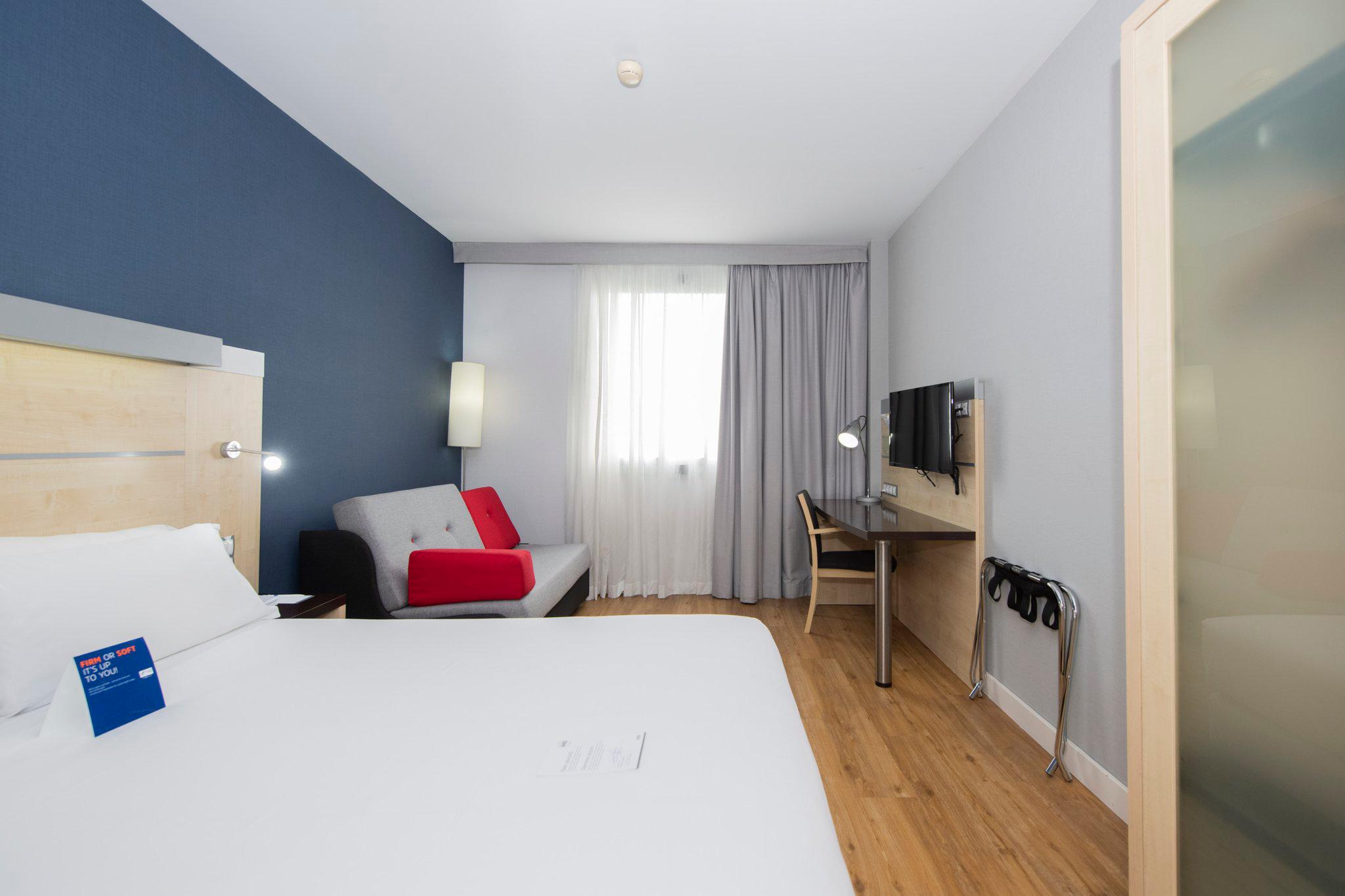 Images Holiday Inn Express Barcelona - City 22@, an IHG Hotel