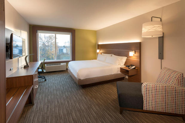 Images Holiday Inn Express & Suites Seattle South - Tukwila, an IHG Hotel