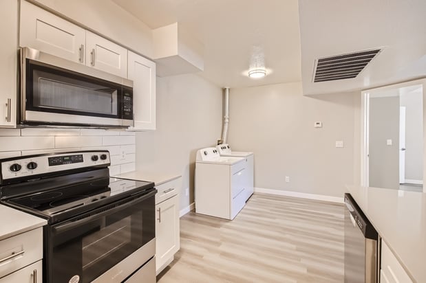 Images Rise Desert West