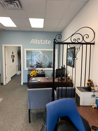 Images Christine Haas: Allstate Insurance