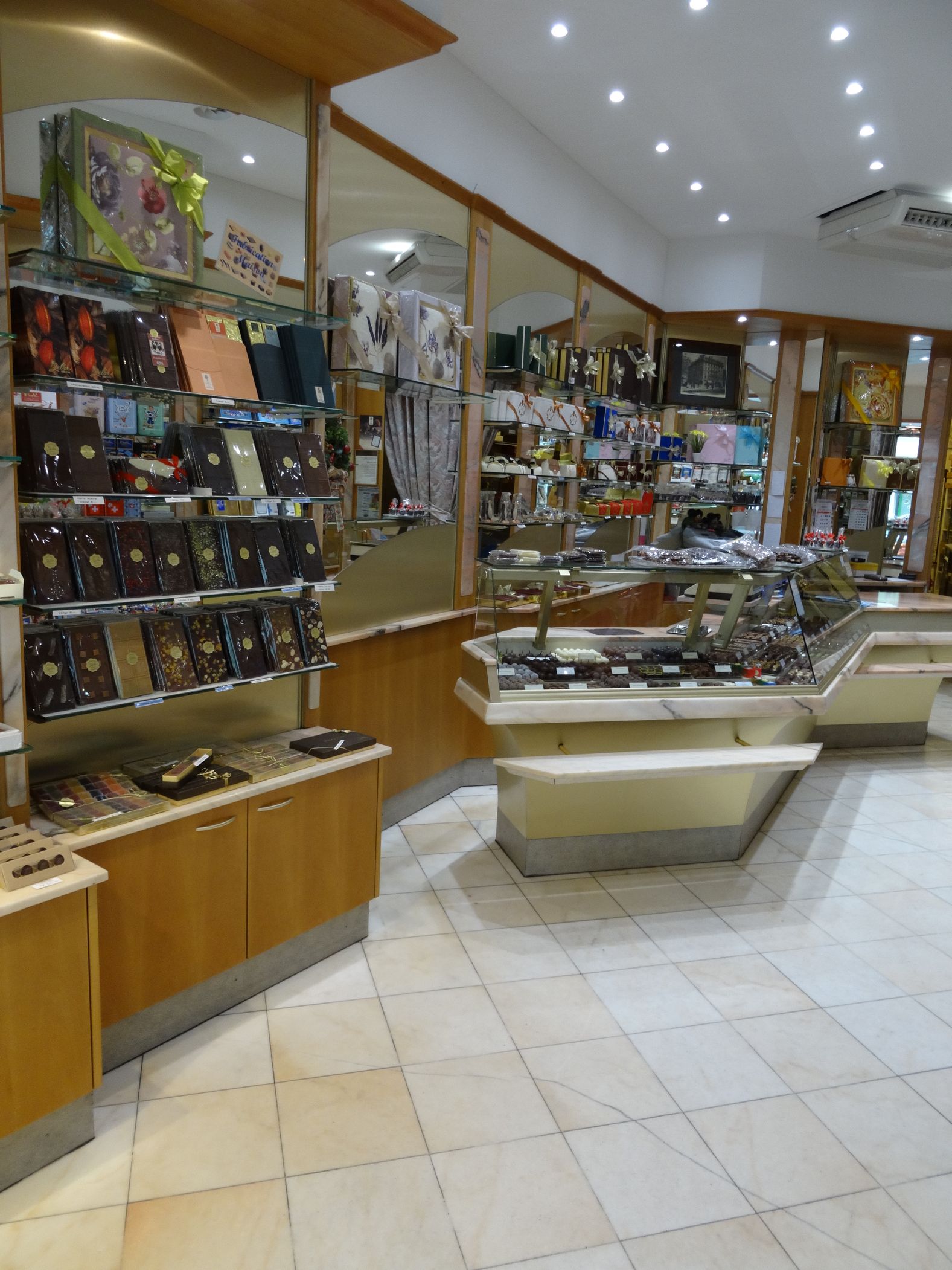 Bilder Zeller Chocolatier SA