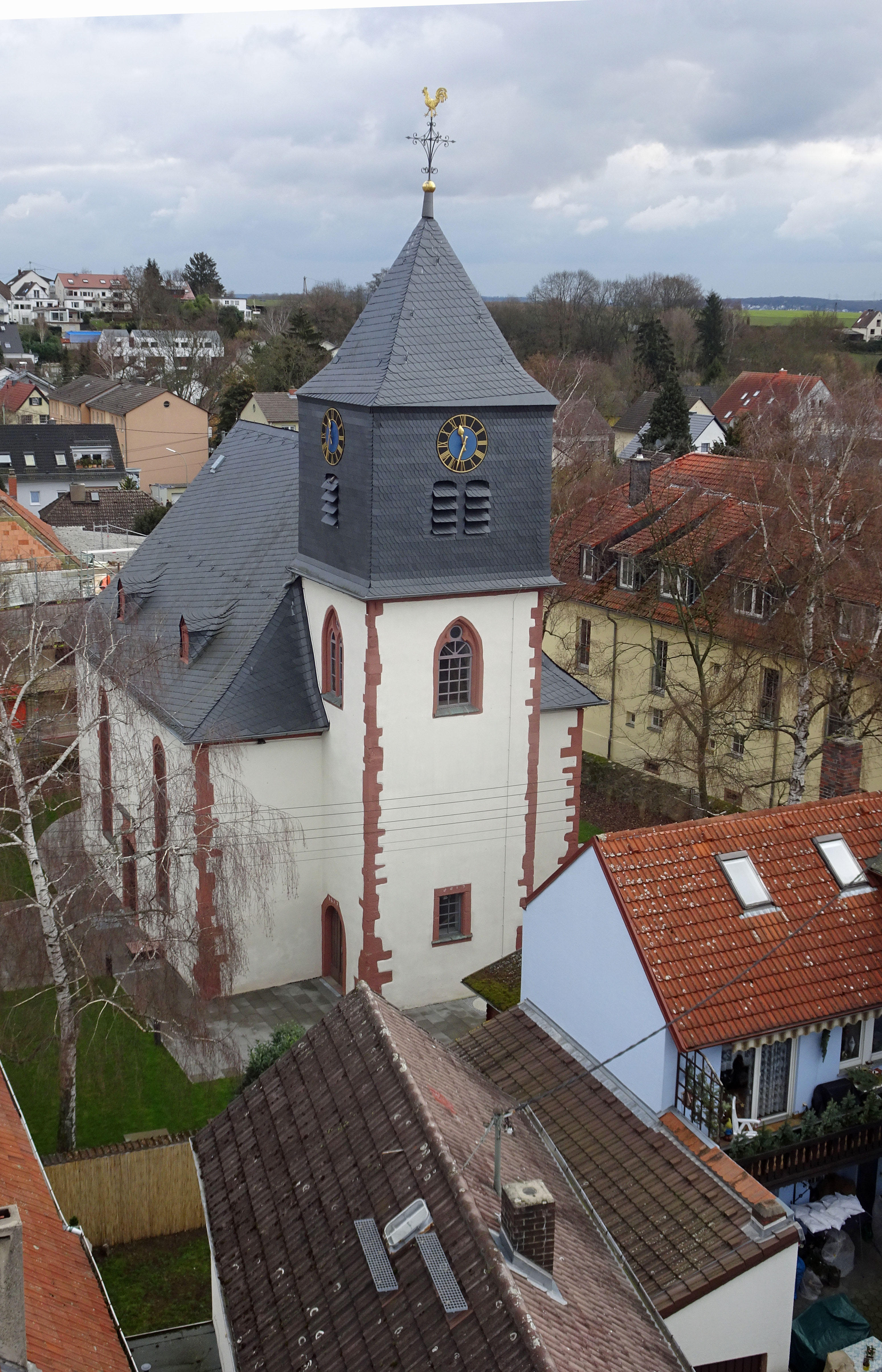 Evangelische Kirche Nieder-Eschbach - Evangelische Kirchengemeinde Nieder-Eschbach, Deuil-La-Barre-Straße 74 in Frankfurt/Main