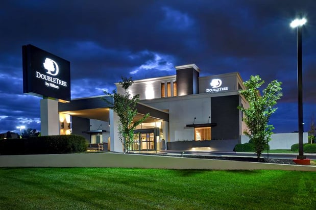 Images DoubleTree by Hilton St. Louis Airport